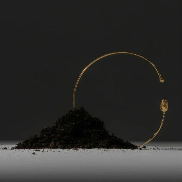 Чокер з маковим бутоном та краплиною роси