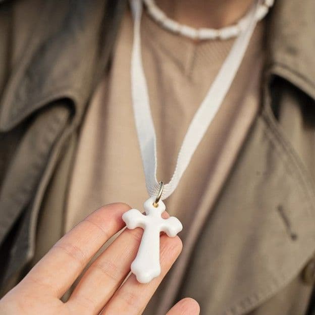 Підвіска "Зґард" біла YAGLYNA - 2