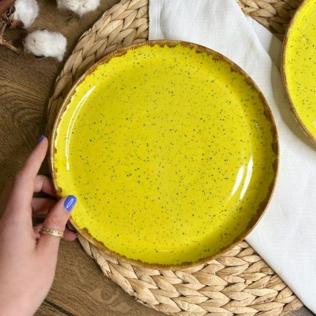 Тарілка Кругла з бортиком 22 см Freedom Yellow